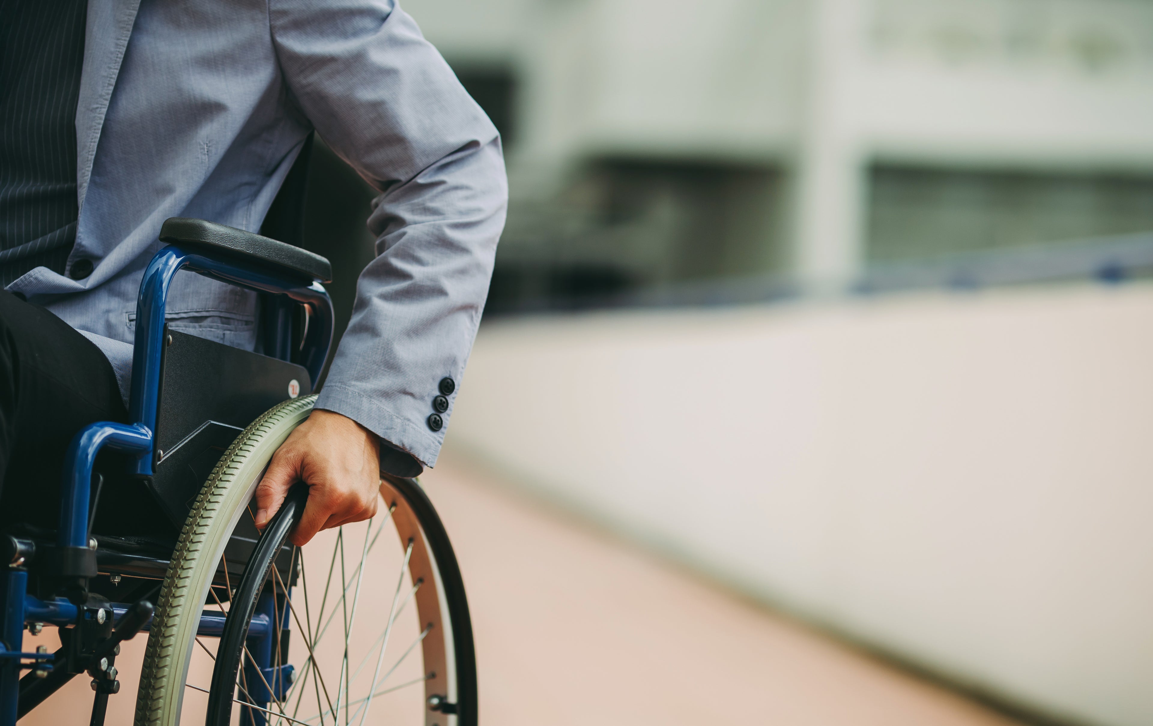XLNC Travel Worcestershire Premium chauffeur services Wheelchair accessible 